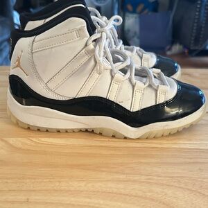 Jordan Kids White and Black Sneakers with Gold Accent